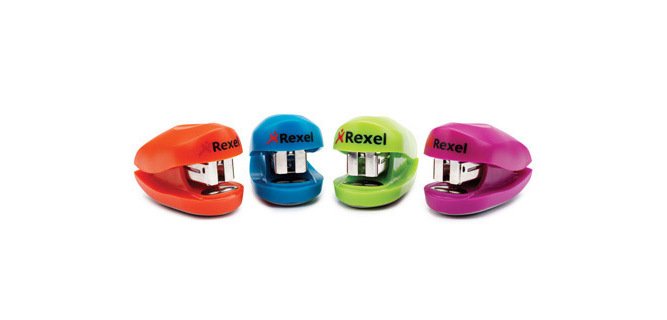 Grapadora rexel buddy + caja grapas capacidad 10 hojas colores surtidos