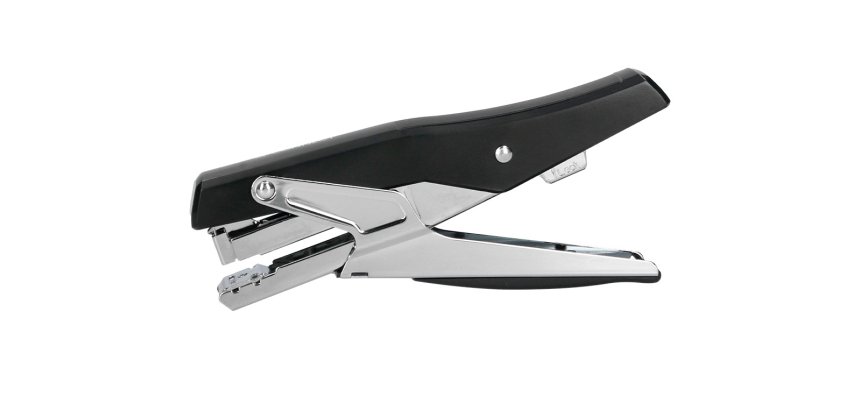 Grapadora q-connect de tenaza metalizada y negra kf14867 tacto suave capacidad 25 hojas usa grapas 24/6 y 26/6