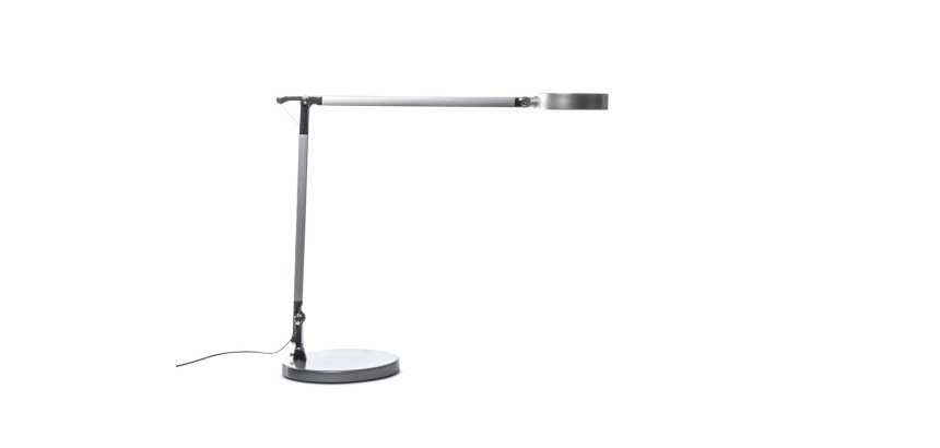 Lampara de escritorio maul led 4 niveles intensidad luz cabezal y brazo inclinable color plata