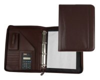 Carpeta portafolios q-connect cremallera 4 anillas 20 mm concalculadora con bolsa para movil color marron 260x355 mm