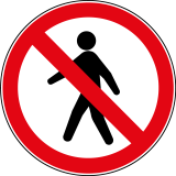 Panneau - Interdit aux piétons - ISO 7010  - 200 mm - PVC