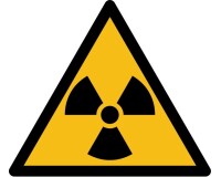 Panneau Danger- Matières radioactives/radiations - W003 -ISO 7010  - 100 mm - Vinyle Souple Autocollant