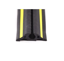 Protège-câble pour ralentisseurs - Rouleau de 6 m - Caoutchouc