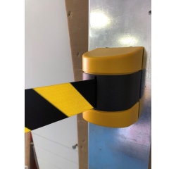 Enrouleur mural sangle 5/10 m fixation par vis usage pro