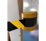 Enrouleur mural sangle 5/10 m fixation par vis usage pro  - Jaune et Noir - 5 m