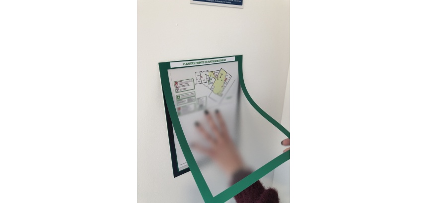 Porte-doc magnétique - Affichage points rassemblement - A4