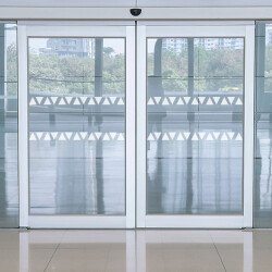 Bandes de signalisation adhésives - triangles - 5 cm x 5 m - 2 rouleaux