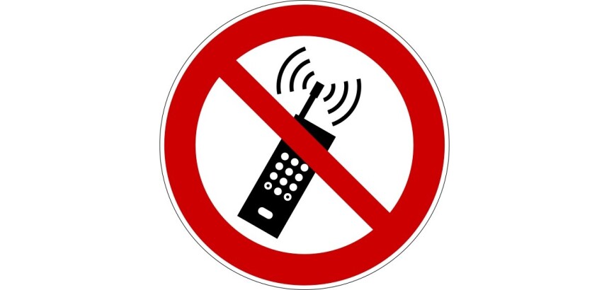 Panneau Interdiction - NE pas activer téléphone - P013 - ISO 7010