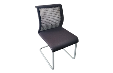 Chaise visiteur Steelcase Think pied luge Gris MAKI - Reconditionné