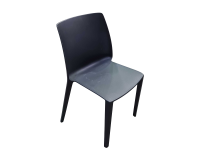 Chaise en polypro noir PARIS - Reconditionné