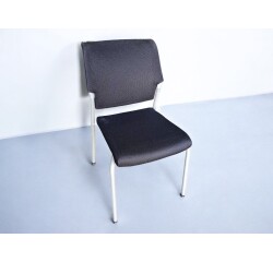 Chaise Haworth en résille noir - Reconditionné