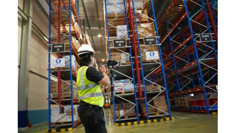 Guida all'acquisto della plastificatrice: come scegliere quella ideale per magazzini e reparti produttivi