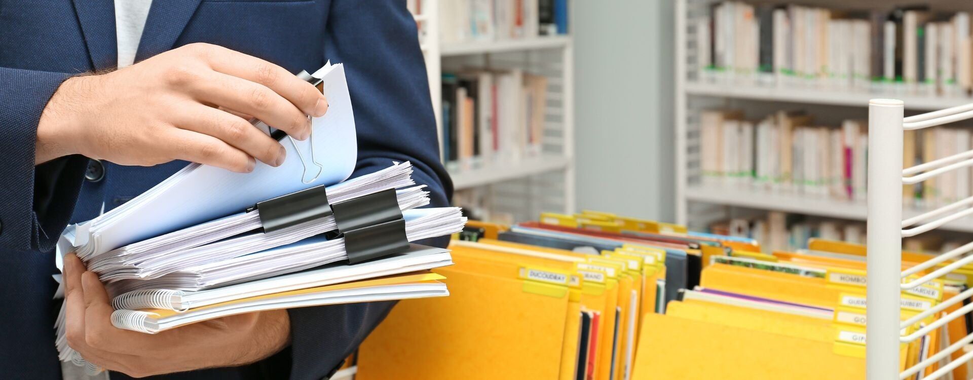 Organización de documentos: Cómo usar colores y carpetas para ganar eficiencia