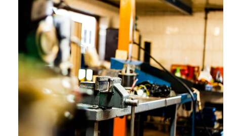 Come scegliere il banco da lavoro perfetto per le tue esigenze