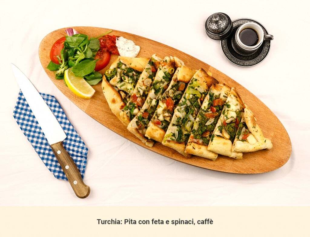 Pita con feta e spinaci