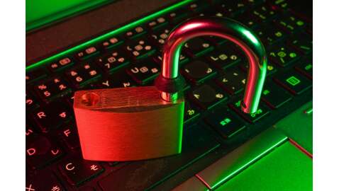 Direttiva NIS2: Perché la sicurezza fisica è il primo scudo della tua rete informatica