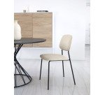 DE_Chaise Benilda beige, contreplaqué de chêne et acier finition noir