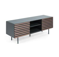 Mueble TV Kesia 2 puertas de chapa de nogal lacado negro y acero acabado negro 162 x 58 cm