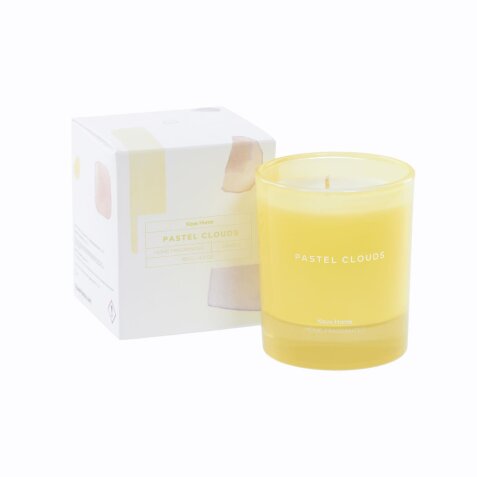 Pastel Clouds scented candle 180 g