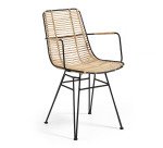 DE_Chaise avec accoudoirs Tishana en rotin et acier noir