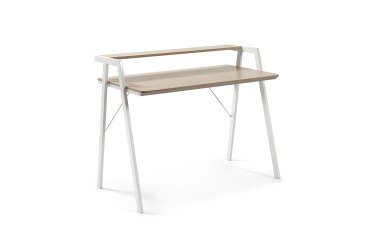 Escritorio Aarhus melamina acabado natural patas de acero acabado blanco 115 x 60 cm
