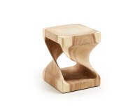Mesa auxiliar Hakon de madera maciza de mungur con interior tallado 30 x 30 cm