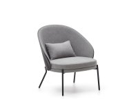 Sillón Eamy gris claro chapado en fresno con acabado negro y metal con acabado negro