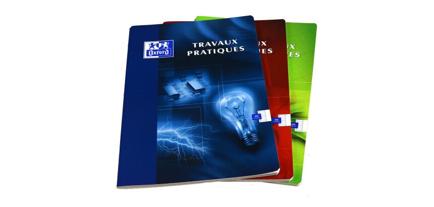 Cahier Oxford de travaux pratiques a4 grands carreaux seyès/uni blanc 80 pages agrafées couverture carte coloris assortis