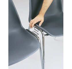 Sedia ospite Sora impilabile con possibilità di collegamento