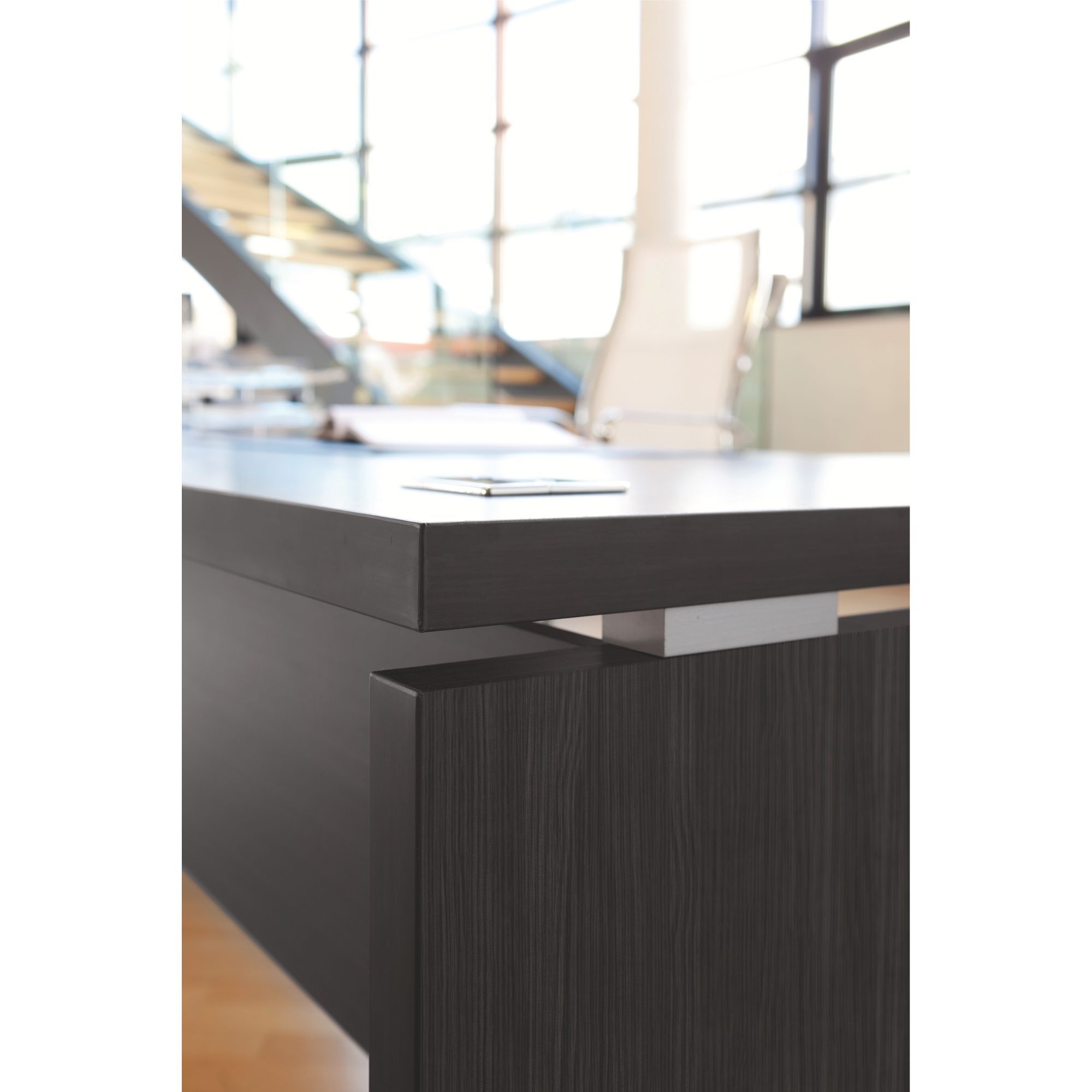 Bureau droit L 180 x P 90 cm, piètement plein bois - Milano