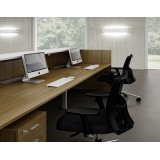 Banque d'accueil droite noyer/blanc L 246 cm haute - Guest