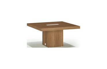Squared table Essenzza 