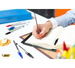 Stylo bille Bic Cristal Original à capuchon pointe 1 mm - écriture moyenne 