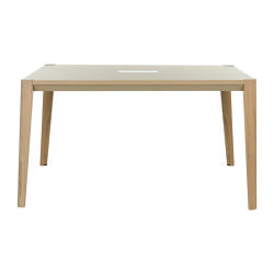 Table de réunion Ostrahl L 160 x P 140 cm piétement frêne