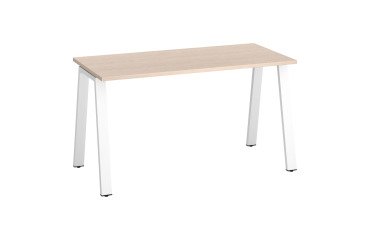 Scrivania dritta Ecla gambe in metallo