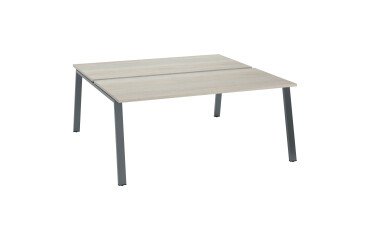 Pole 2 desks with metal frame ECLA