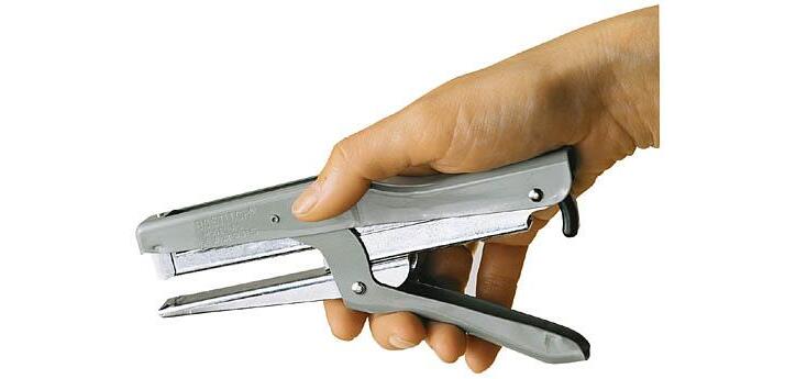 Agrafeuse pince Stanley Bostitch P3 gris - agrafes SP 19/6 - capacité de 20 feuilles