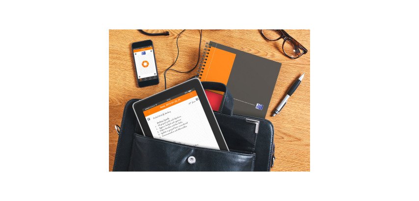 Cahier spirale Oxford International Activebook B5 17,6 x 25 cm - perforé 4 trous - blanc ligné - 160 pages