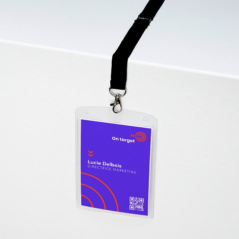 Boîte de 10 badges géants Avery avec lacets - 148 x 105 mm