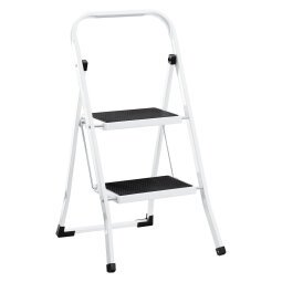 Step ladder with 2 steps