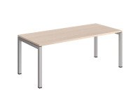 Bureau droit plateau chêne clair Teamline L 180 cm - piètement métal