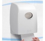 Distributeur manuel d'essuie-mains en rouleaux Kimberly Clark