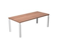 Scrivania direzionale Florida 4 con 4 gambe in acciaio a sezione quadrata p 90 x h 76,2 cm