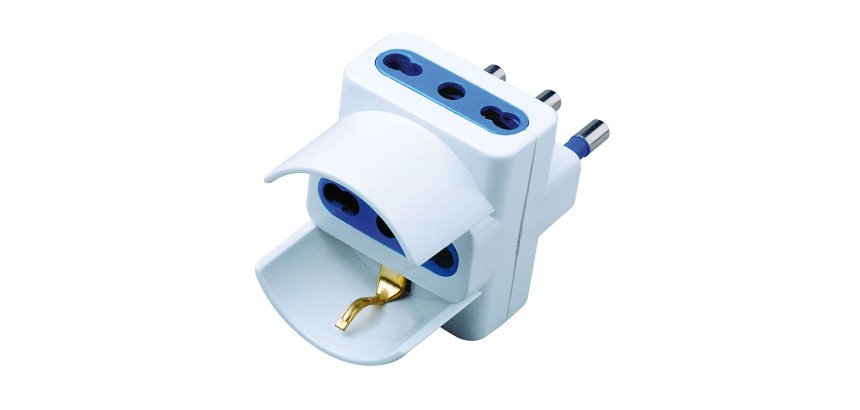 Adattatore triplo spina 16A, 2 prese 10/16A bipasso + 1 presa 10/16A bipasso/schuko