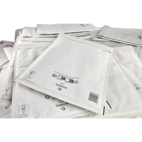 Mail Lite Padded Envelopes G/4 240 (W) x 330 (H) mm Peel and Seal White Pack of 50