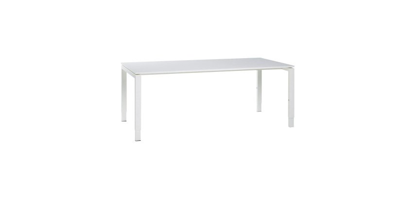 Straight desks Ultra