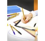 Stylo bille Bic Cristal Original Fine à capuchon pointe 0,8 mm - écriture fine