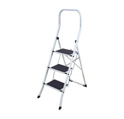 Step ladder with 3 steps