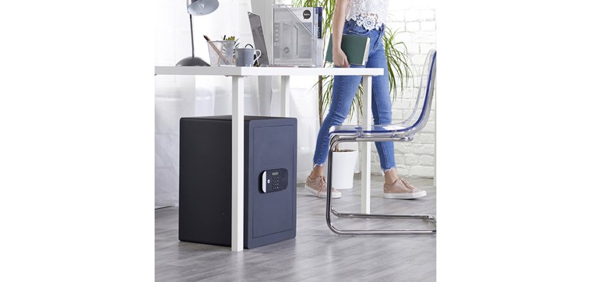 Coffre-fort haute sécurité Yale 49 litres serrure électronique