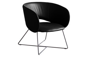 Poltrona ospite Maui con base in metallo a slitta